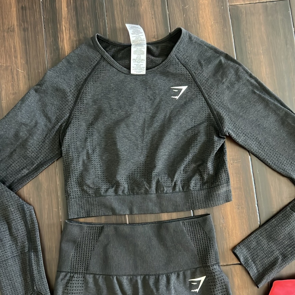 Gymshark Bundle - Picture 4 of 9